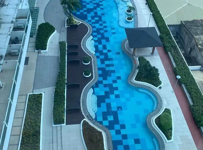 Apartment Family Size Staycation In Makati With New Year's Firework Balcony View Manila